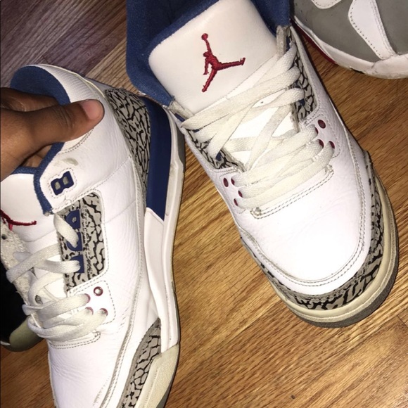 Size 7 Jordan 3 2011 true blue 80$ - Picture 3 of 3